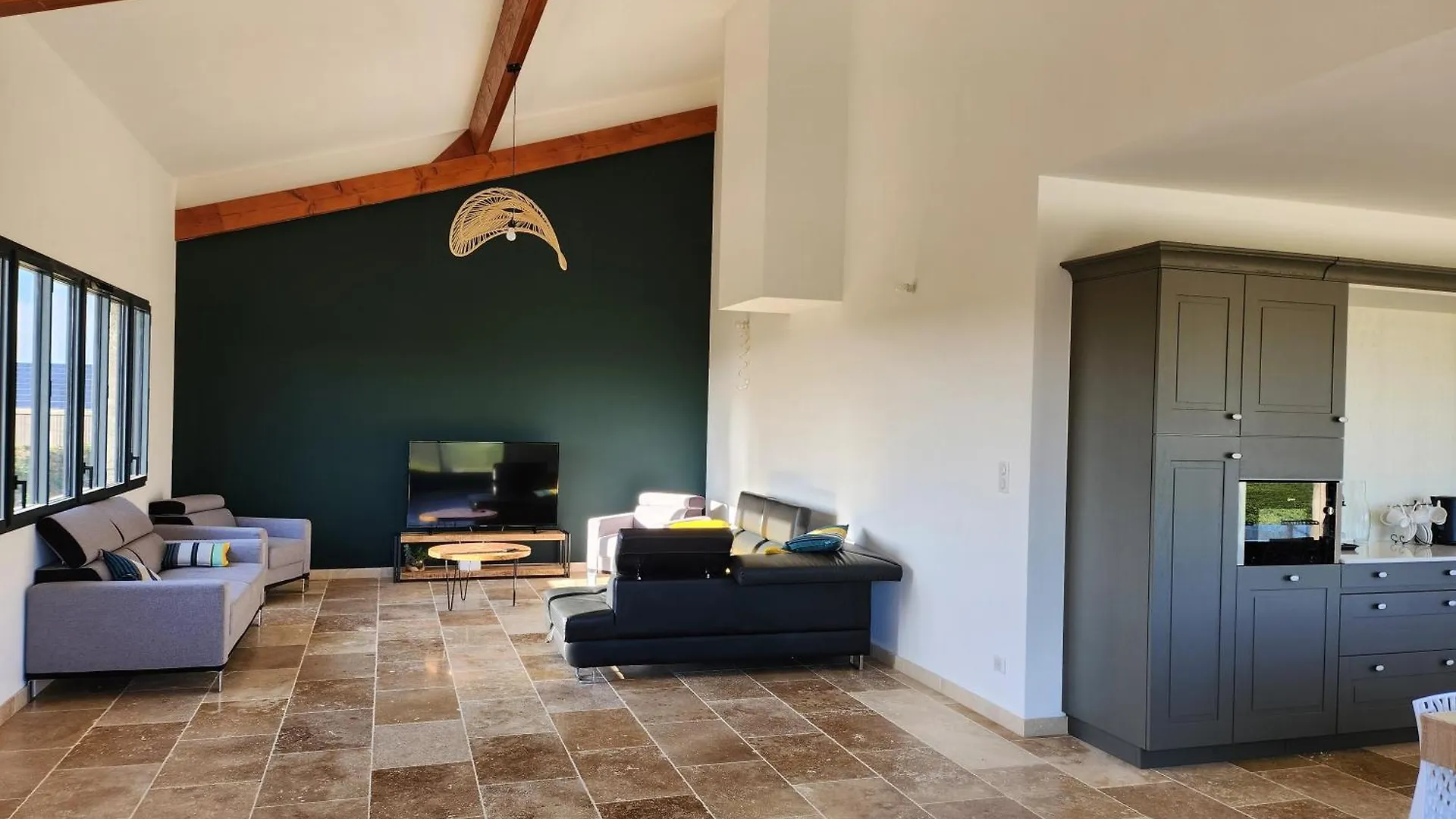 Holiday home Gite Les Hauts D'En Perrin Maurens
